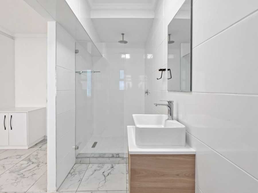 To Let 2 Bedroom Property for Rent in Sea Point Western Cape